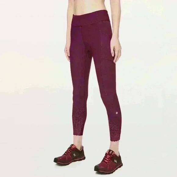 Lululemon Tight Stuff Tight II 25" size 4 like new condition 
Deep Ruby - Picture 2 of 16